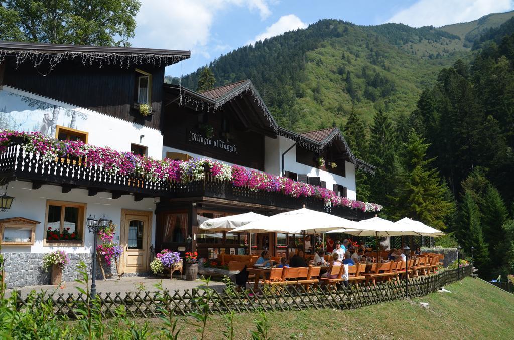 Chalet Al Faggio Affittacamere Lenzumo di Concei Esterno foto